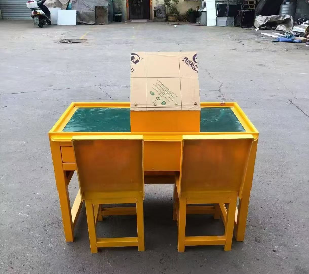罗城防静电导通桌井下煤矿火工品发放桌：危险品流转的安全守护者